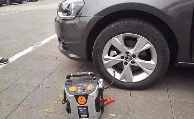 宁乡汽车搭电案例
